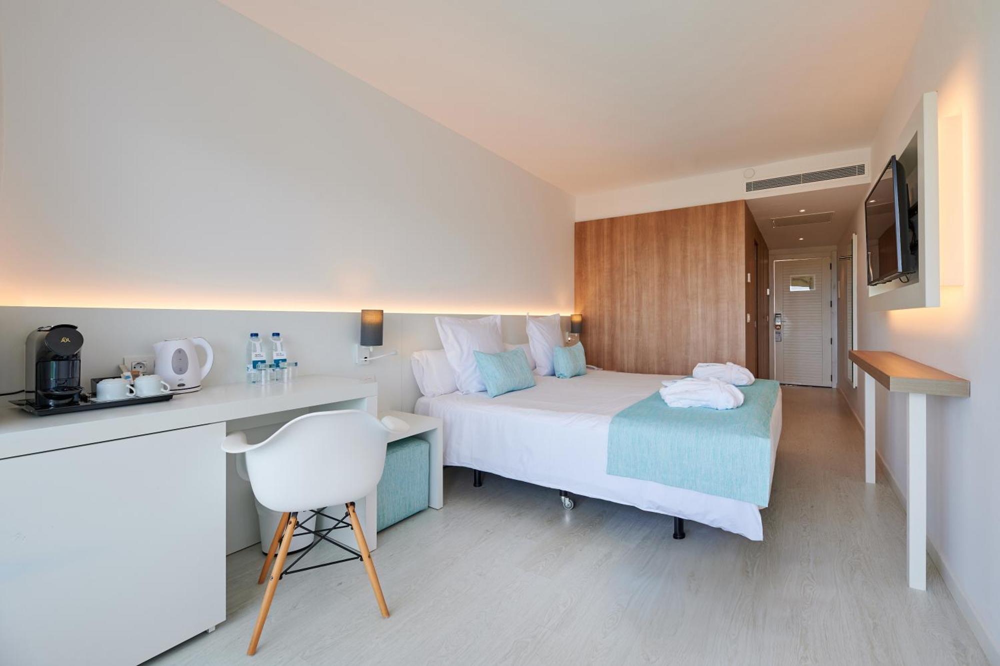 Aluasoul Carolina - Adults Only Hotel Font de sa Cala Ngoại thất bức ảnh