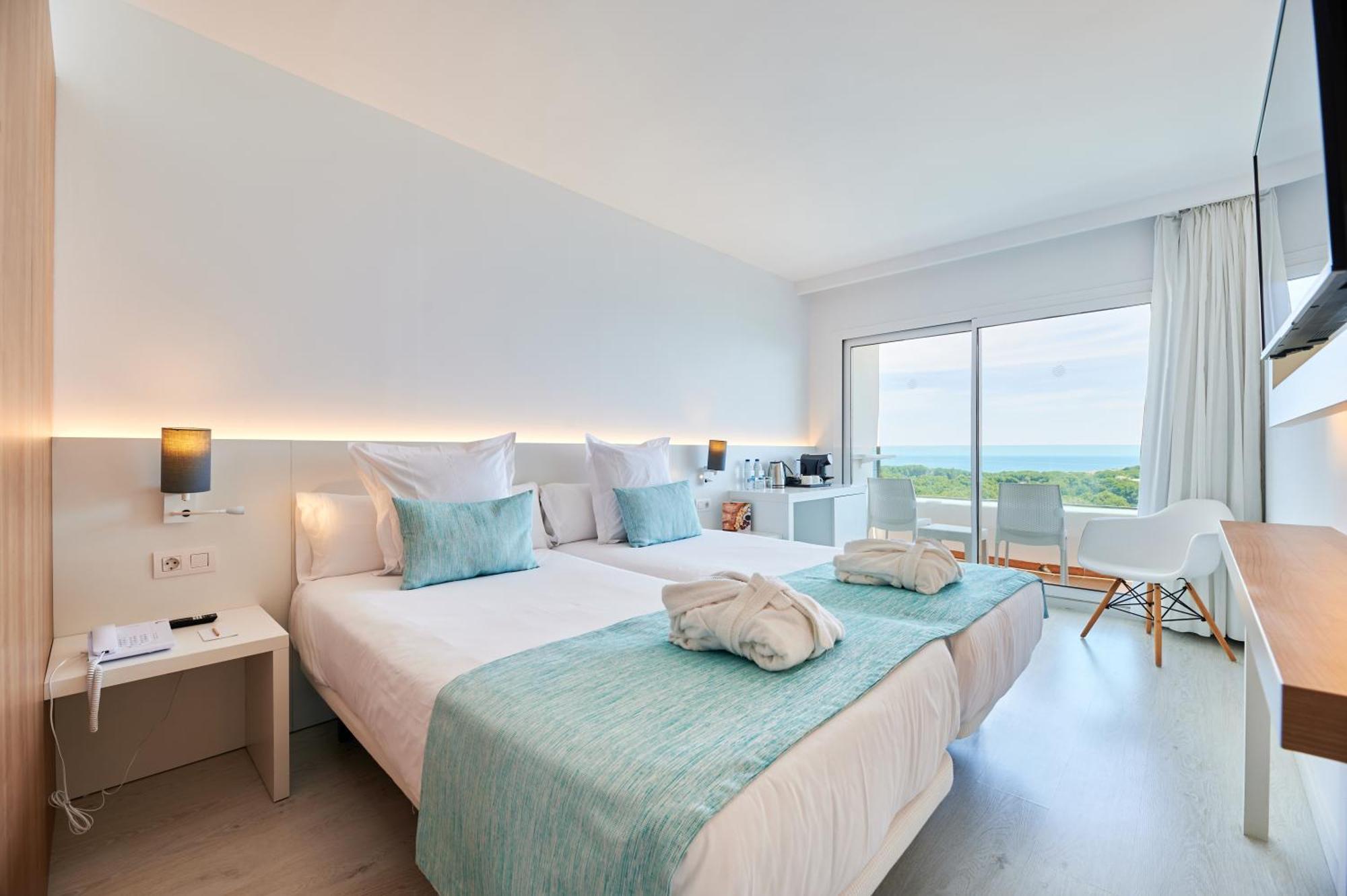 Aluasoul Carolina - Adults Only Hotel Font de sa Cala Ngoại thất bức ảnh