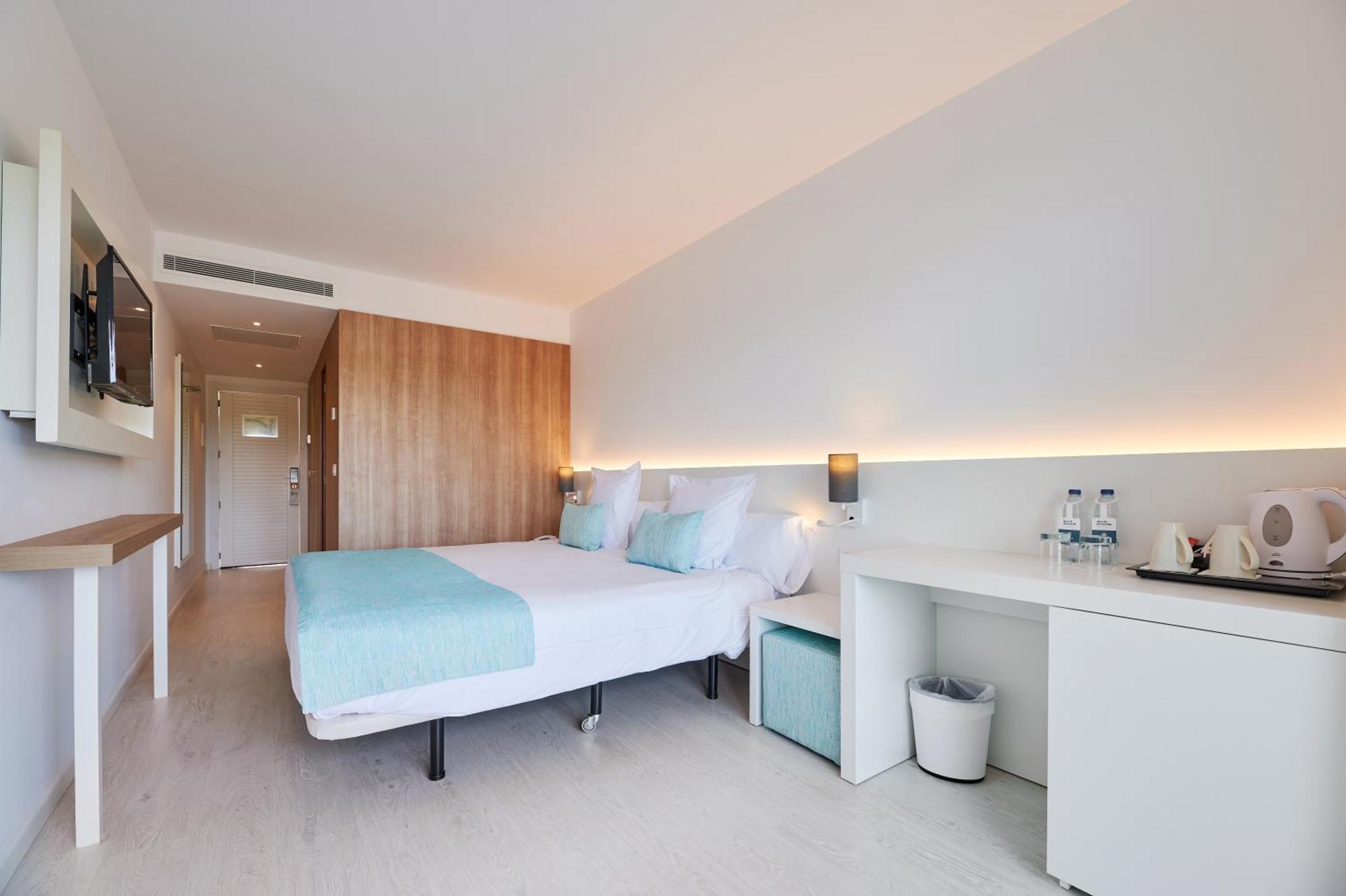 Aluasoul Carolina - Adults Only Hotel Font de sa Cala Ngoại thất bức ảnh