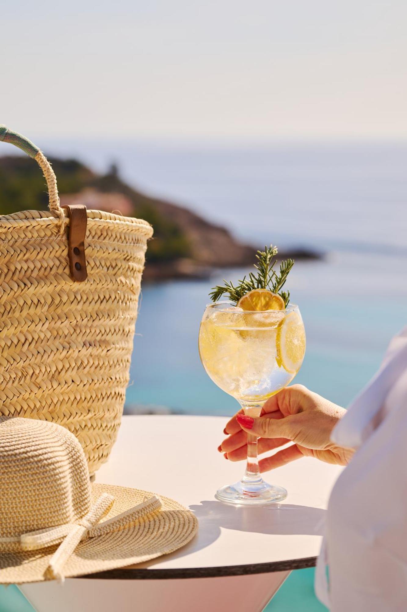 Aluasoul Carolina - Adults Only Hotel Font de sa Cala Ngoại thất bức ảnh